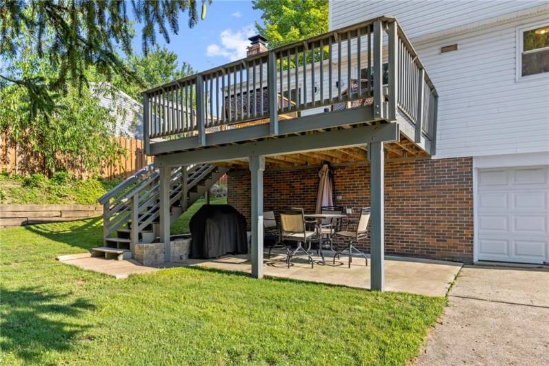 216 Scottsdale Drive, Coraopolis, PA 15108, 3 Bedrooms Bedrooms, 9 Rooms Rooms,2.1 BathroomsBathrooms,Residential,For Sale,Scottsdale Drive,1711955