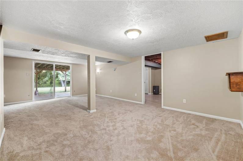 810 Key West Drive, Pittsburgh, PA 15239, 3 Bedrooms Bedrooms, 8 Rooms Rooms,2 BathroomsBathrooms,Residential,For Sale,Key West Drive,1711960