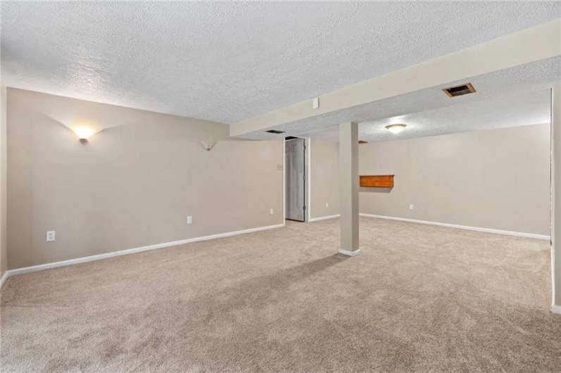 810 Key West Drive, Pittsburgh, PA 15239, 3 Bedrooms Bedrooms, 8 Rooms Rooms,2 BathroomsBathrooms,Residential,For Sale,Key West Drive,1711960