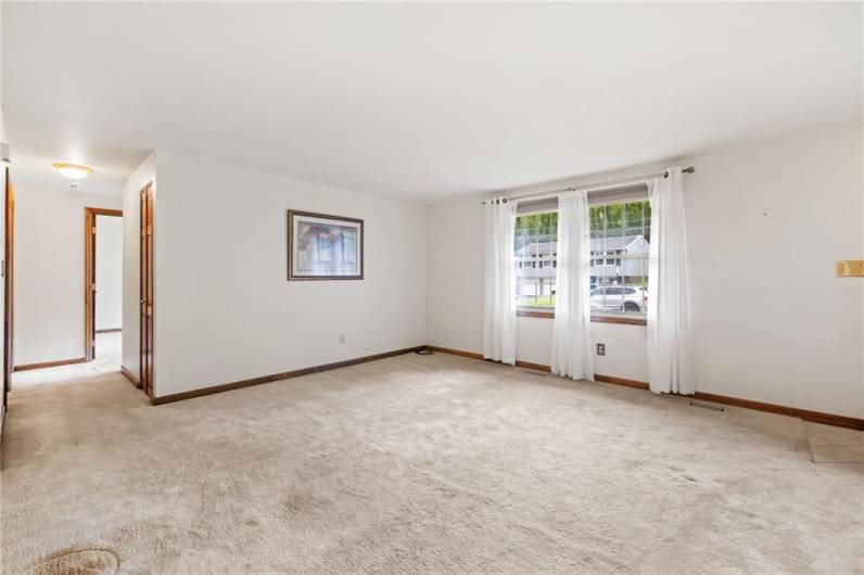 810 Key West Drive, Pittsburgh, PA 15239, 3 Bedrooms Bedrooms, 8 Rooms Rooms,2 BathroomsBathrooms,Residential,For Sale,Key West Drive,1711960