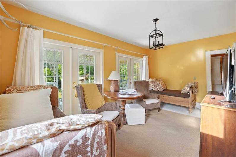 123 Constitution Blvd, Fredonia, PA 16124, 3 Bedrooms Bedrooms, ,2 BathroomsBathrooms,Residential,For Sale,Constitution Blvd,1711962