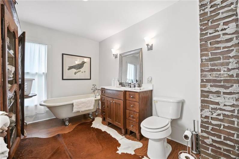 123 Constitution Blvd, Fredonia, PA 16124, 3 Bedrooms Bedrooms, ,2 BathroomsBathrooms,Residential,For Sale,Constitution Blvd,1711962