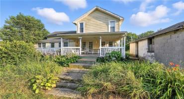 123 Constitution Blvd, Fredonia, PA 16124, 3 Bedrooms Bedrooms, ,2 BathroomsBathrooms,Residential,For Sale,Constitution Blvd,1711962