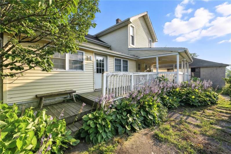 123 Constitution Blvd, Fredonia, PA 16124, 3 Bedrooms Bedrooms, ,2 BathroomsBathrooms,Residential,For Sale,Constitution Blvd,1711962
