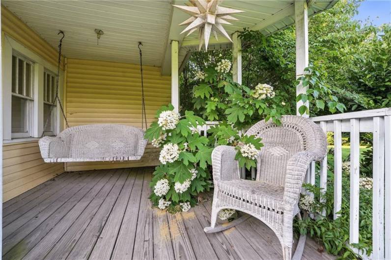 123 Constitution Blvd, Fredonia, PA 16124, 3 Bedrooms Bedrooms, ,2 BathroomsBathrooms,Residential,For Sale,Constitution Blvd,1711962