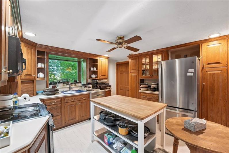 123 Constitution Blvd, Fredonia, PA 16124, 3 Bedrooms Bedrooms, ,2 BathroomsBathrooms,Residential,For Sale,Constitution Blvd,1711962