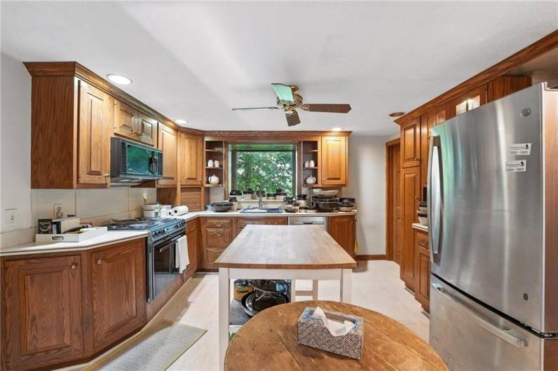 123 Constitution Blvd, Fredonia, PA 16124, 3 Bedrooms Bedrooms, ,2 BathroomsBathrooms,Residential,For Sale,Constitution Blvd,1711962