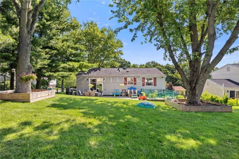 213 Glenmore Drive, Coraopolis, PA 15108, 3 Bedrooms Bedrooms, 9 Rooms Rooms,2.1 BathroomsBathrooms,Residential,For Sale,Glenmore Drive,1711966