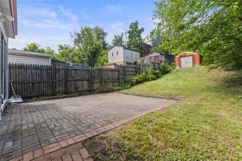 2204 Lutz, Pittsburgh, PA 15210, 3 Bedrooms Bedrooms, 8 Rooms Rooms,1 BathroomBathrooms,Residential,For Sale,Lutz,1711975