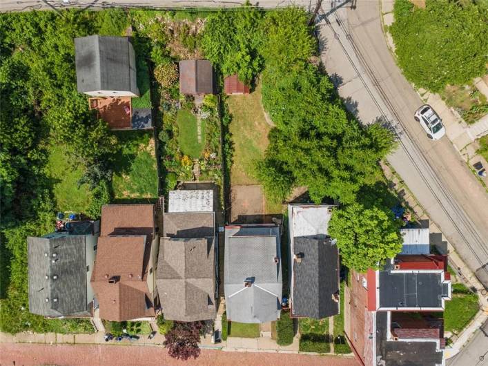 2204 Lutz, Pittsburgh, PA 15210, 3 Bedrooms Bedrooms, 8 Rooms Rooms,1 BathroomBathrooms,Residential,For Sale,Lutz,1711975