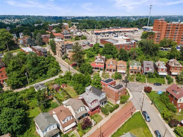 2204 Lutz, Pittsburgh, PA 15210, 3 Bedrooms Bedrooms, 8 Rooms Rooms,1 BathroomBathrooms,Residential,For Sale,Lutz,1711975