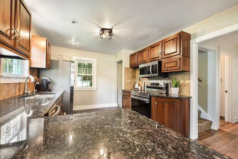 509 Golf Ave, Ellport, PA 16117, 3 Bedrooms Bedrooms, ,3.1 BathroomsBathrooms,Residential,For Sale,Golf Ave,1711977