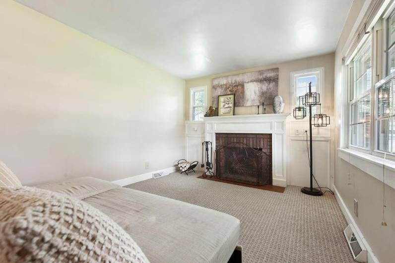 509 Golf Ave, Ellport, PA 16117, 3 Bedrooms Bedrooms, ,3.1 BathroomsBathrooms,Residential,For Sale,Golf Ave,1711977