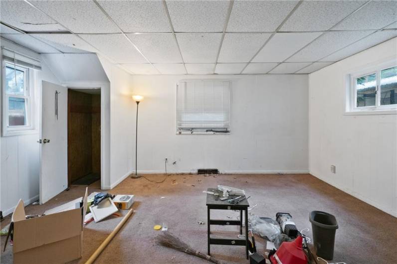 525 Larimer Ave, Turtle Creek, PA 15145, ,Multi-unit,For Sale,Larimer Ave,1711982