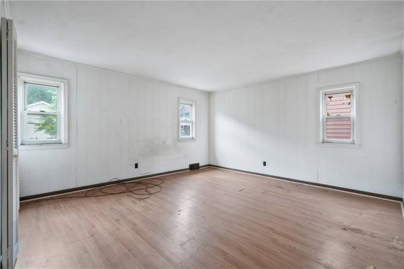525 Larimer Ave, Turtle Creek, PA 15145, ,Multi-unit,For Sale,Larimer Ave,1711982