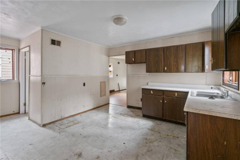 525 Larimer Ave, Turtle Creek, PA 15145, ,Multi-unit,For Sale,Larimer Ave,1711982