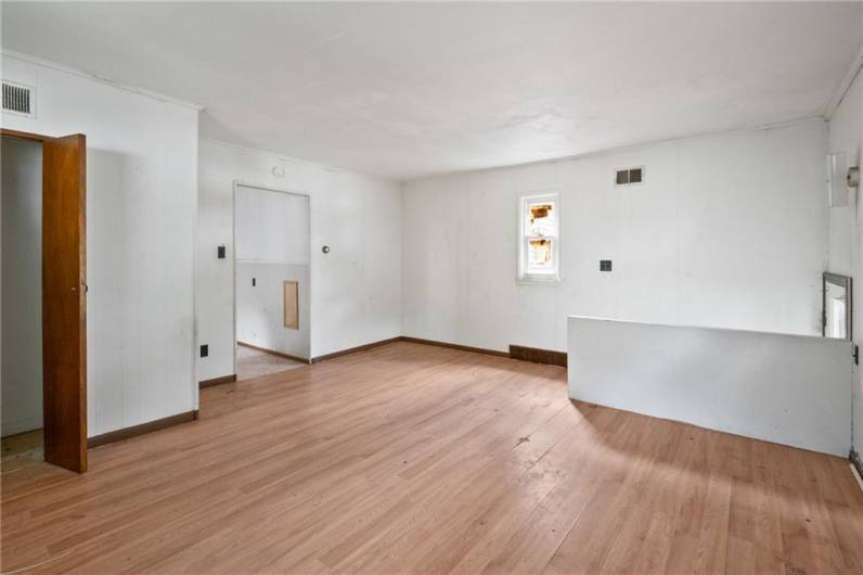 525 Larimer Ave, Turtle Creek, PA 15145, ,Multi-unit,For Sale,Larimer Ave,1711982