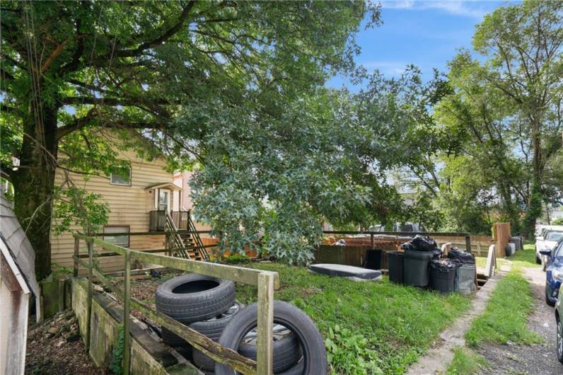 525 Larimer Ave, Turtle Creek, PA 15145, ,Multi-unit,For Sale,Larimer Ave,1711982