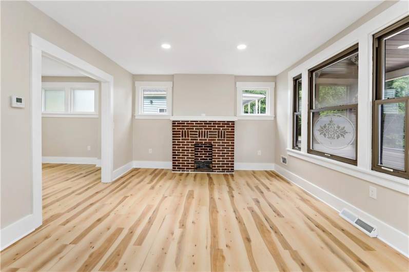 232 Saint Clair, Pittsburgh, PA 15017, 3 Bedrooms Bedrooms, ,1 BathroomBathrooms,Residential,For Sale,Saint Clair,1711984
