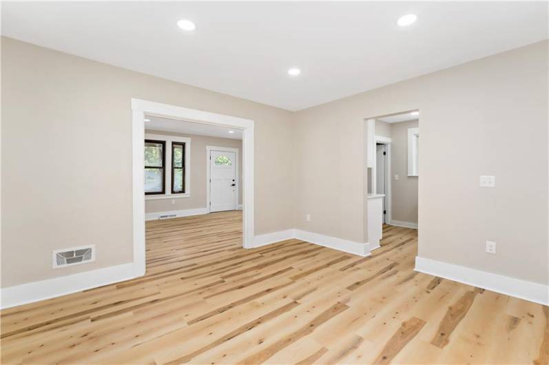 232 Saint Clair, Pittsburgh, PA 15017, 3 Bedrooms Bedrooms, ,1 BathroomBathrooms,Residential,For Sale,Saint Clair,1711984