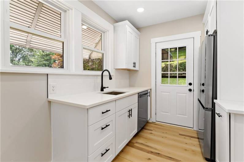 232 Saint Clair, Pittsburgh, PA 15017, 3 Bedrooms Bedrooms, ,1 BathroomBathrooms,Residential,For Sale,Saint Clair,1711984