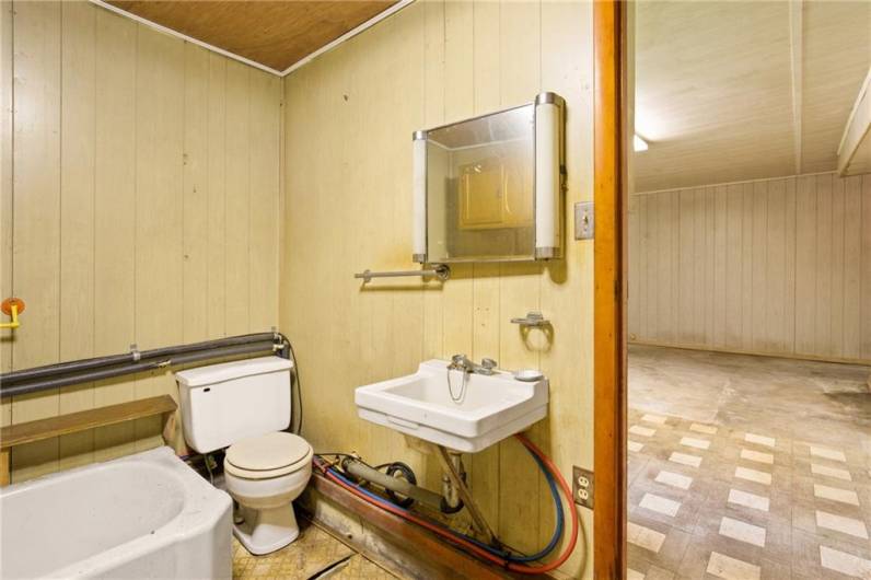 2793 State Route 31, Acme, PA 15610, 3 Bedrooms Bedrooms, ,1.1 BathroomsBathrooms,Residential,For Sale,State Route 31,1711987