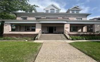 5807 Bartlett St, Pittsburgh, PA 15217, 1 Bedroom Bedrooms, ,1 BathroomBathrooms,Lease,For Sale,Bartlett St,1711988