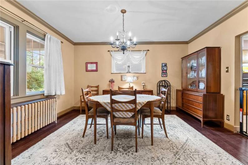 250 Dell Ave, Pittsburgh, PA 15216, 5 Bedrooms Bedrooms, 12 Rooms Rooms,3 BathroomsBathrooms,Residential,For Sale,Dell Ave,0,1711989