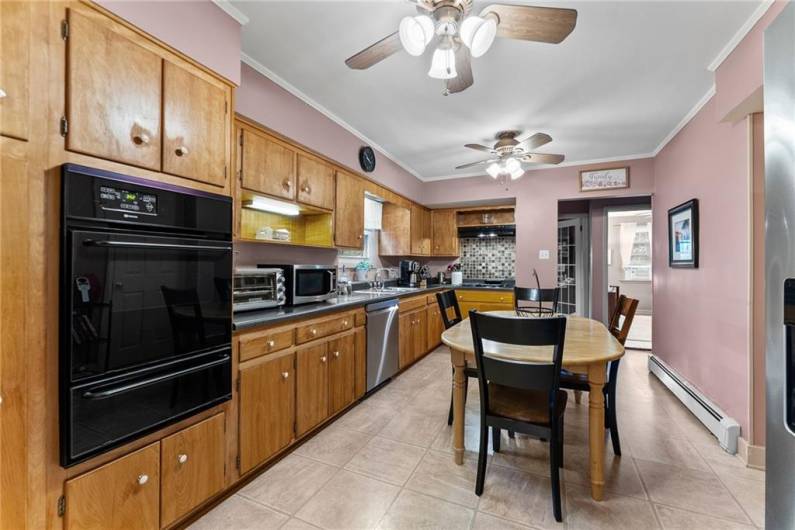 250 Dell Ave, Pittsburgh, PA 15216, 5 Bedrooms Bedrooms, 12 Rooms Rooms,3 BathroomsBathrooms,Residential,For Sale,Dell Ave,0,1711989