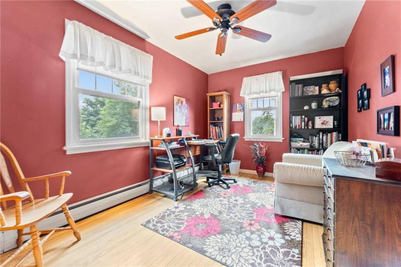 250 Dell Ave, Pittsburgh, PA 15216, 5 Bedrooms Bedrooms, 12 Rooms Rooms,3 BathroomsBathrooms,Residential,For Sale,Dell Ave,0,1711989