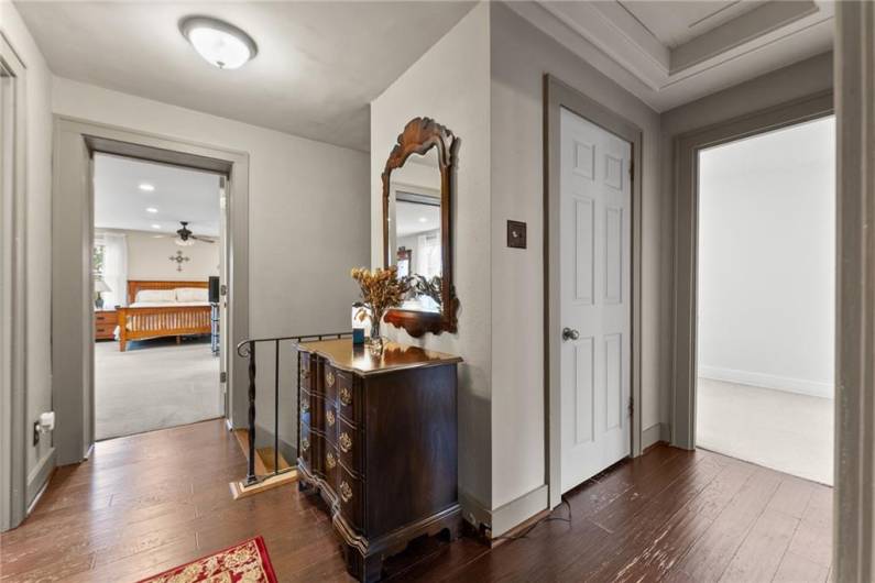 250 Dell Ave, Pittsburgh, PA 15216, 5 Bedrooms Bedrooms, 12 Rooms Rooms,3 BathroomsBathrooms,Residential,For Sale,Dell Ave,0,1711989