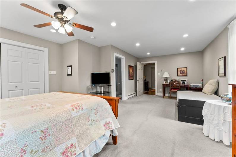 250 Dell Ave, Pittsburgh, PA 15216, 5 Bedrooms Bedrooms, 12 Rooms Rooms,3 BathroomsBathrooms,Residential,For Sale,Dell Ave,0,1711989
