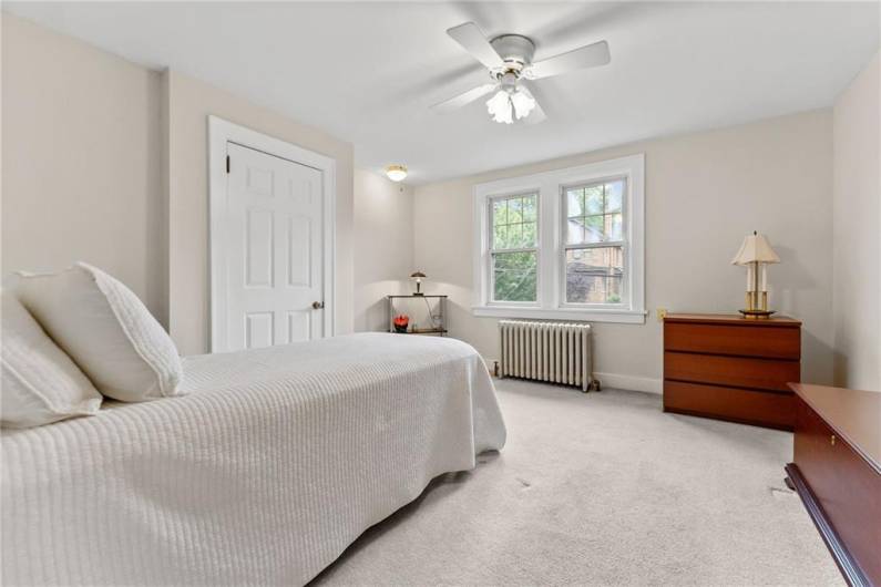 250 Dell Ave, Pittsburgh, PA 15216, 5 Bedrooms Bedrooms, 12 Rooms Rooms,3 BathroomsBathrooms,Residential,For Sale,Dell Ave,0,1711989
