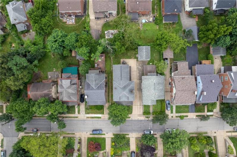 250 Dell Ave, Pittsburgh, PA 15216, 5 Bedrooms Bedrooms, 12 Rooms Rooms,3 BathroomsBathrooms,Residential,For Sale,Dell Ave,0,1711989