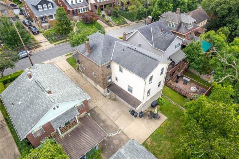 250 Dell Ave, Pittsburgh, PA 15216, 5 Bedrooms Bedrooms, 12 Rooms Rooms,3 BathroomsBathrooms,Residential,For Sale,Dell Ave,0,1711989