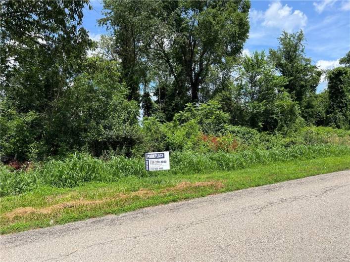 Lot 355 & 356 Floral Hill Drive, Washington, PA 15301, ,Farm-acreage-lot,For Sale,Floral Hill Drive,1711996