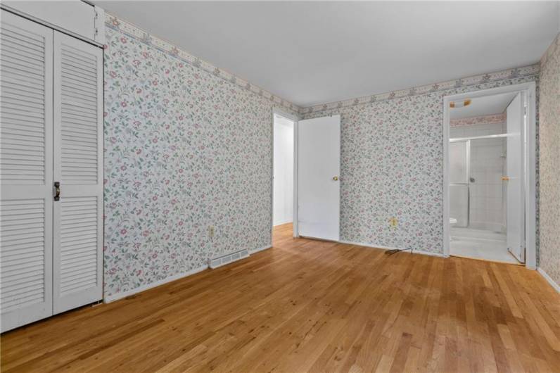 107 Black Friar Drive, Coraopolis, PA 15108, 3 Bedrooms Bedrooms, 7 Rooms Rooms,2 BathroomsBathrooms,Residential,For Sale,Black Friar Drive,0,1711997