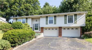 107 Black Friar Drive, Coraopolis, PA 15108, 3 Bedrooms Bedrooms, 7 Rooms Rooms,2 BathroomsBathrooms,Residential,For Sale,Black Friar Drive,0,1711997