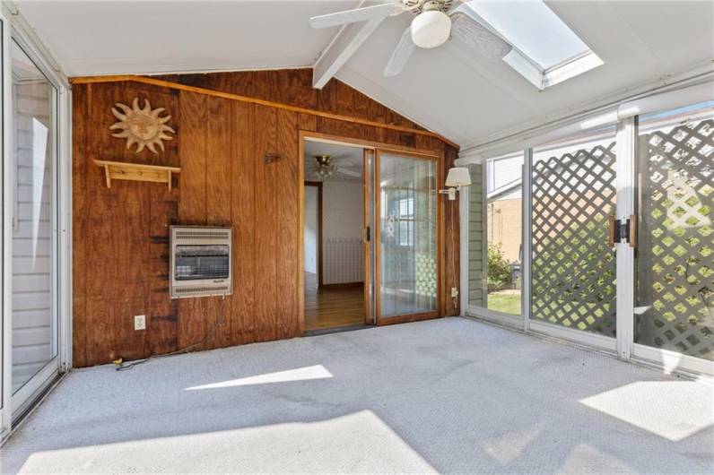 107 Black Friar Drive, Coraopolis, PA 15108, 3 Bedrooms Bedrooms, 7 Rooms Rooms,2 BathroomsBathrooms,Residential,For Sale,Black Friar Drive,0,1711997