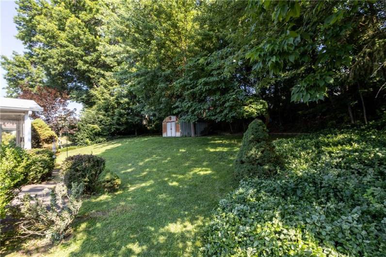 107 Black Friar Drive, Coraopolis, PA 15108, 3 Bedrooms Bedrooms, 7 Rooms Rooms,2 BathroomsBathrooms,Residential,For Sale,Black Friar Drive,0,1711997
