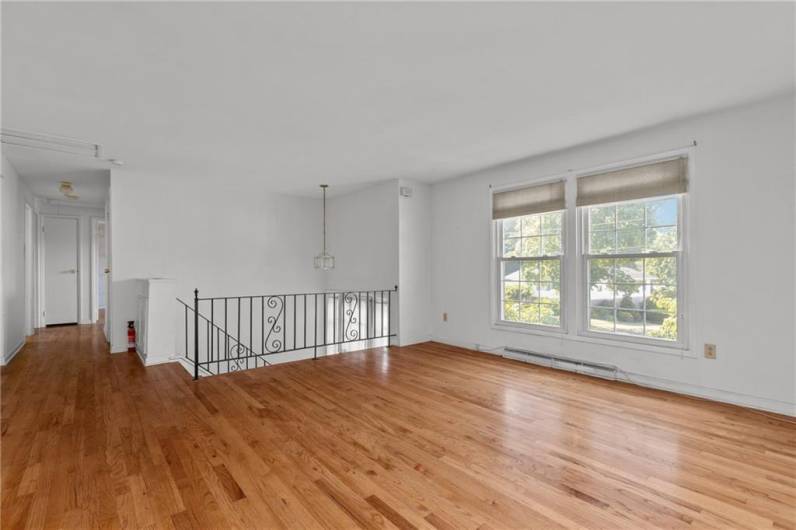 107 Black Friar Drive, Coraopolis, PA 15108, 3 Bedrooms Bedrooms, 7 Rooms Rooms,2 BathroomsBathrooms,Residential,For Sale,Black Friar Drive,0,1711997