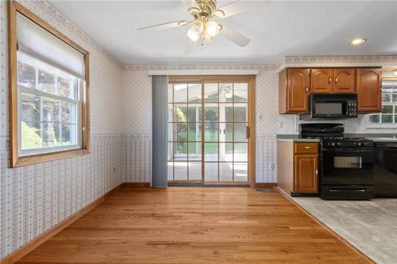 107 Black Friar Drive, Coraopolis, PA 15108, 3 Bedrooms Bedrooms, 7 Rooms Rooms,2 BathroomsBathrooms,Residential,For Sale,Black Friar Drive,0,1711997