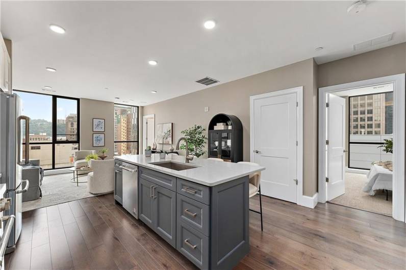 350 Oliver Ave, Pittsburgh, PA 15222, 2 Bedrooms Bedrooms, ,2 BathroomsBathrooms,Residential,For Sale,Oliver Ave,1712001