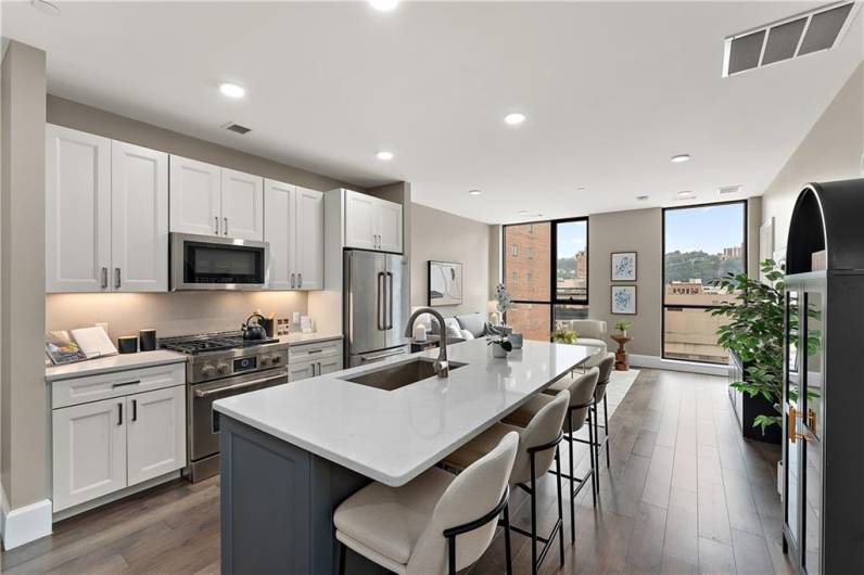350 Oliver Ave, Pittsburgh, PA 15222, 2 Bedrooms Bedrooms, ,2 BathroomsBathrooms,Residential,For Sale,Oliver Ave,1712001