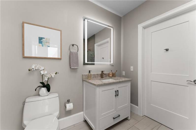 350 Oliver Ave, Pittsburgh, PA 15222, 2 Bedrooms Bedrooms, ,2 BathroomsBathrooms,Residential,For Sale,Oliver Ave,1712001
