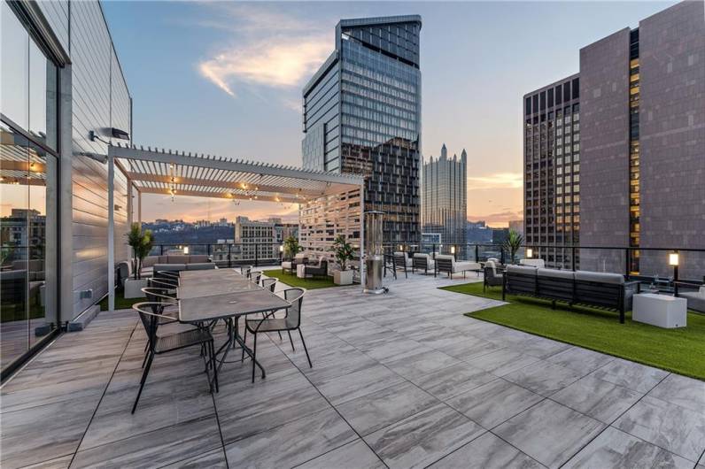 350 Oliver Ave, Pittsburgh, PA 15222, 2 Bedrooms Bedrooms, ,2 BathroomsBathrooms,Residential,For Sale,Oliver Ave,1712001