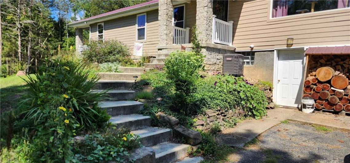 147 Kesler Dr/Allen Rd, Rector, PA 15677, 2 Bedrooms Bedrooms, 6 Rooms Rooms,2 BathroomsBathrooms,Residential,For Sale,Kesler Dr/Allen Rd,1712007