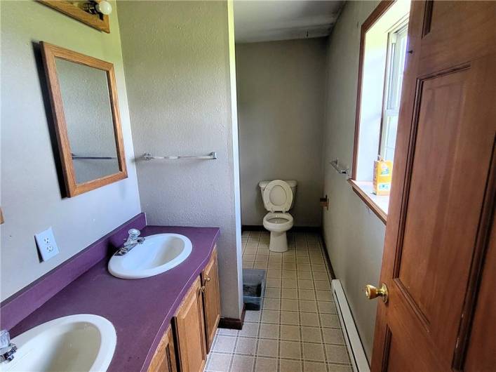 122 Trails End Lane, Franklin, PA 16323, 4 Bedrooms Bedrooms, 9 Rooms Rooms,3.1 BathroomsBathrooms,Residential,For Sale,Trails End Lane,1712016