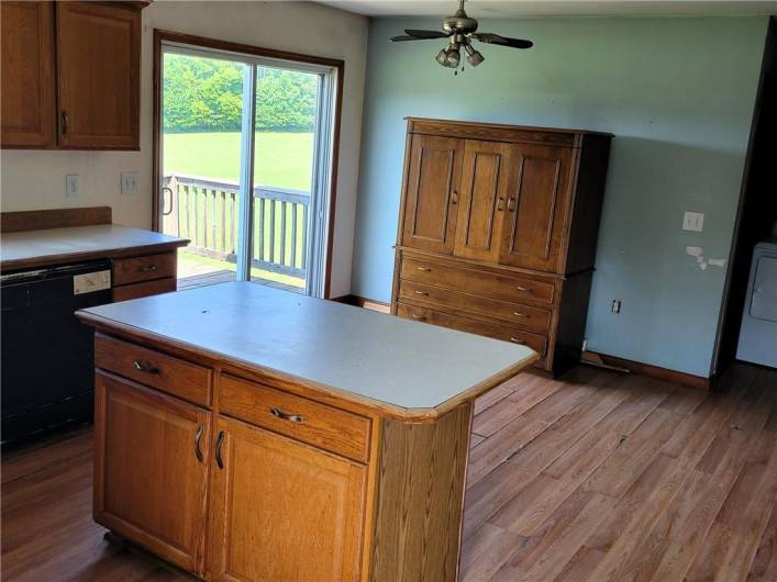 Nice Island for additional counter space