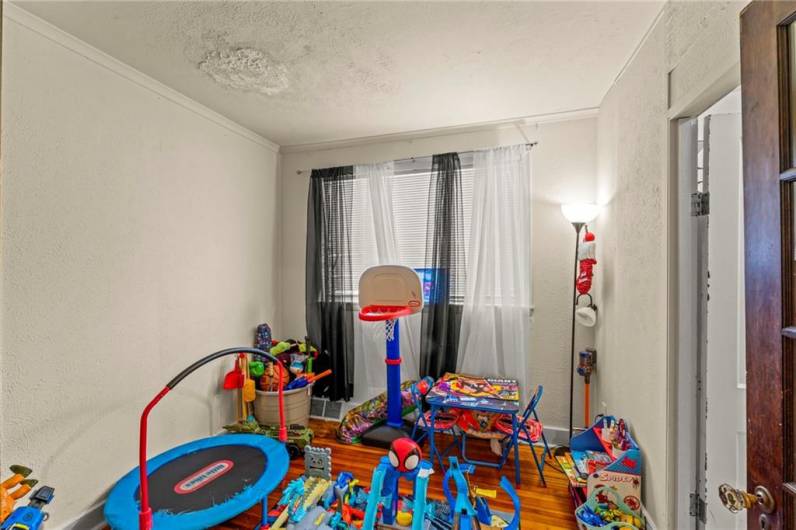 98 Sterrett Street, Pittsburgh, PA 15205, 4 Bedrooms Bedrooms, ,Residential,For Sale,Sterrett Street,1712018